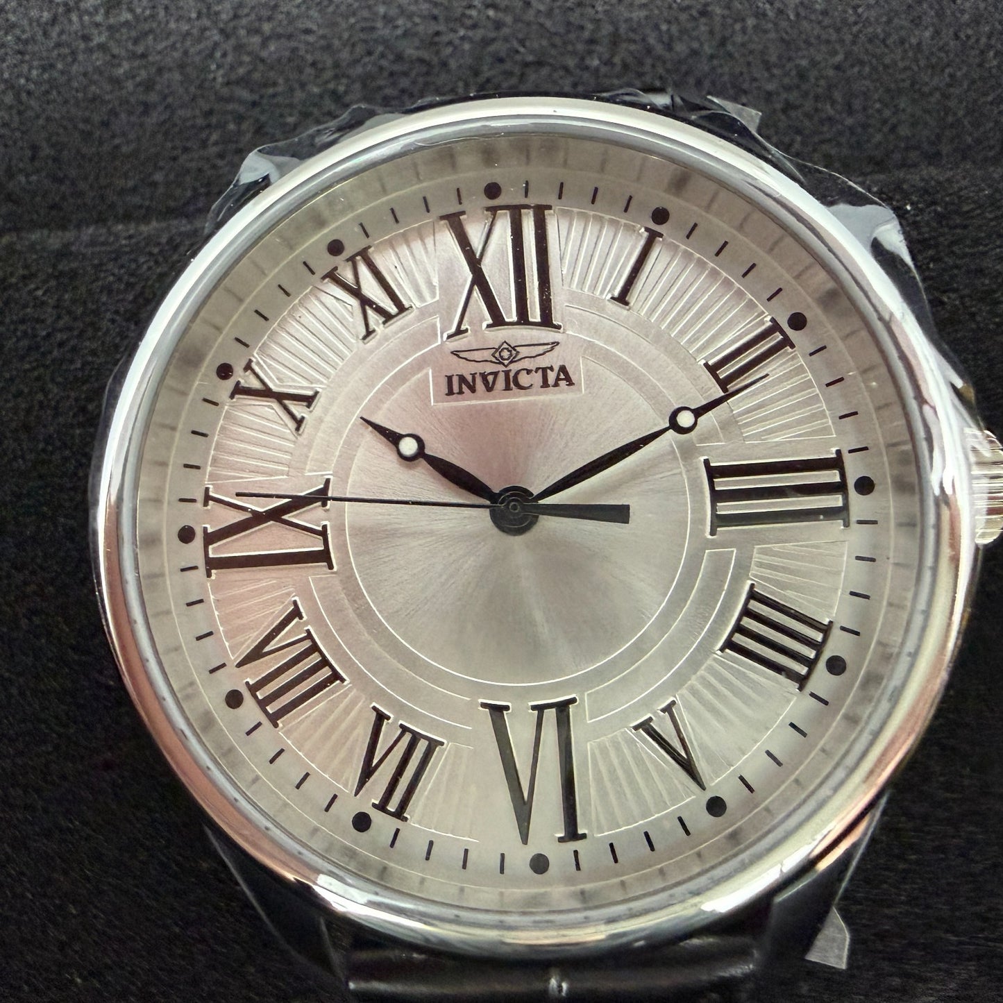 Invicta Vintage Watch Men 45mm Silver Dial Silver Round Leather Band 351381