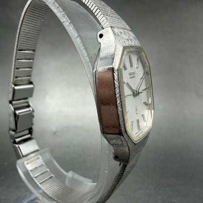 Seiko Watch Women 21mm Silver Dial Silver Tone Octagon 2621-5100 New Battery3