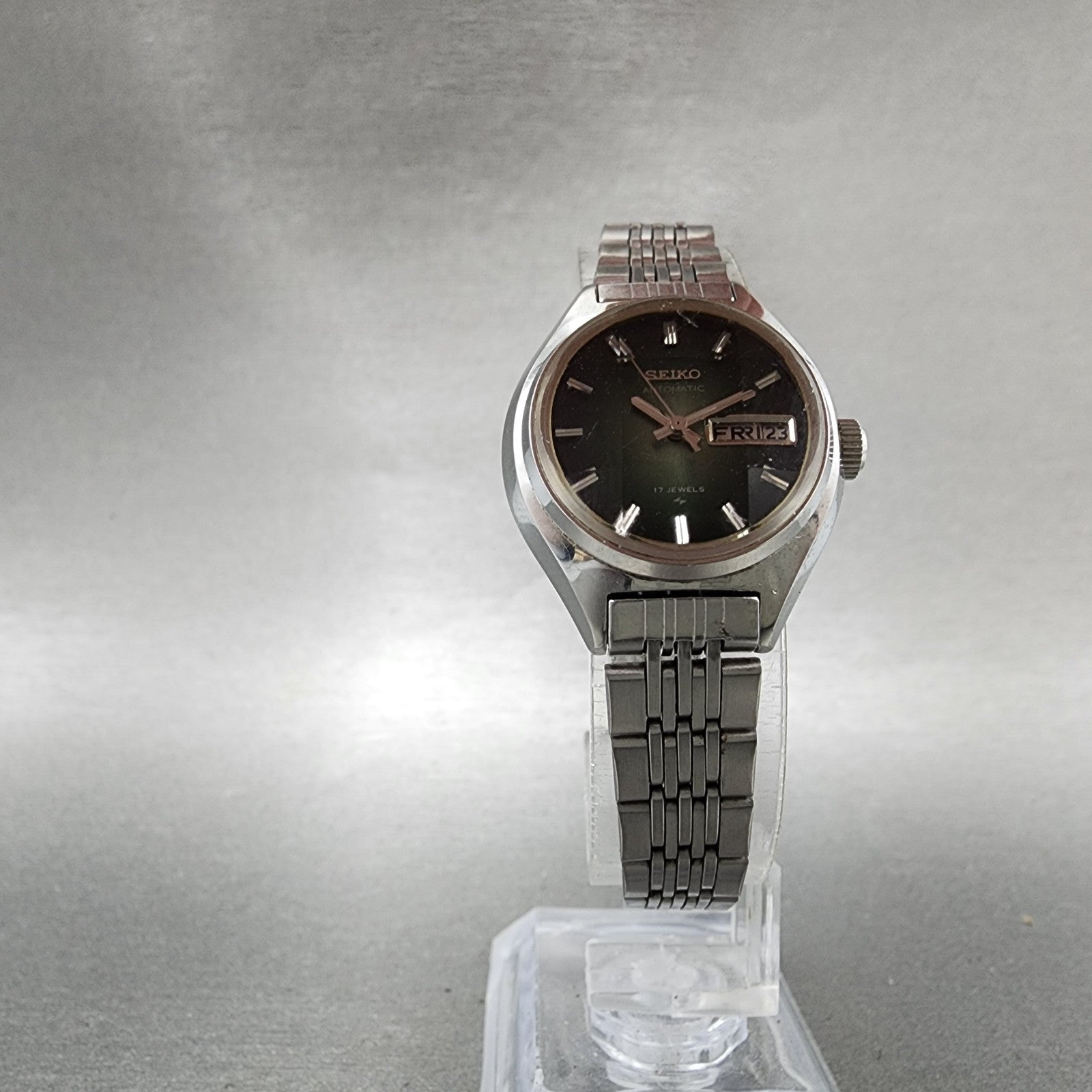 Seiko Automatic Watch Women 24mm Green Dial Silver Tone Daydate 22060300 Runs5