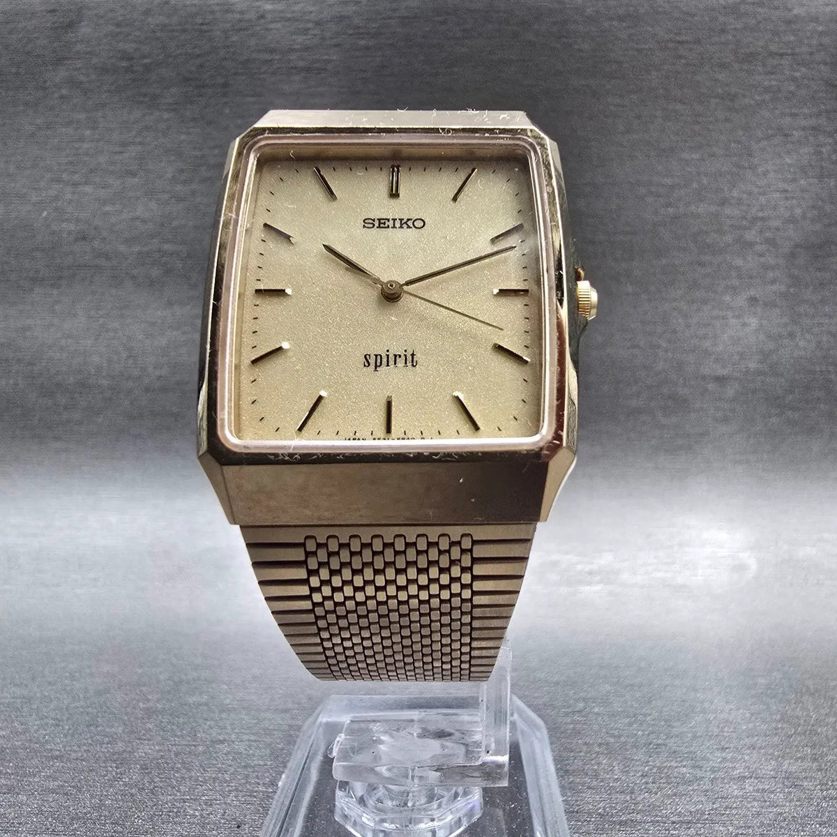 Seiko Spirit Watch Men 29mm Champagne Dial Gold Tone Rectangle 5E31-5A60 New Bat5
