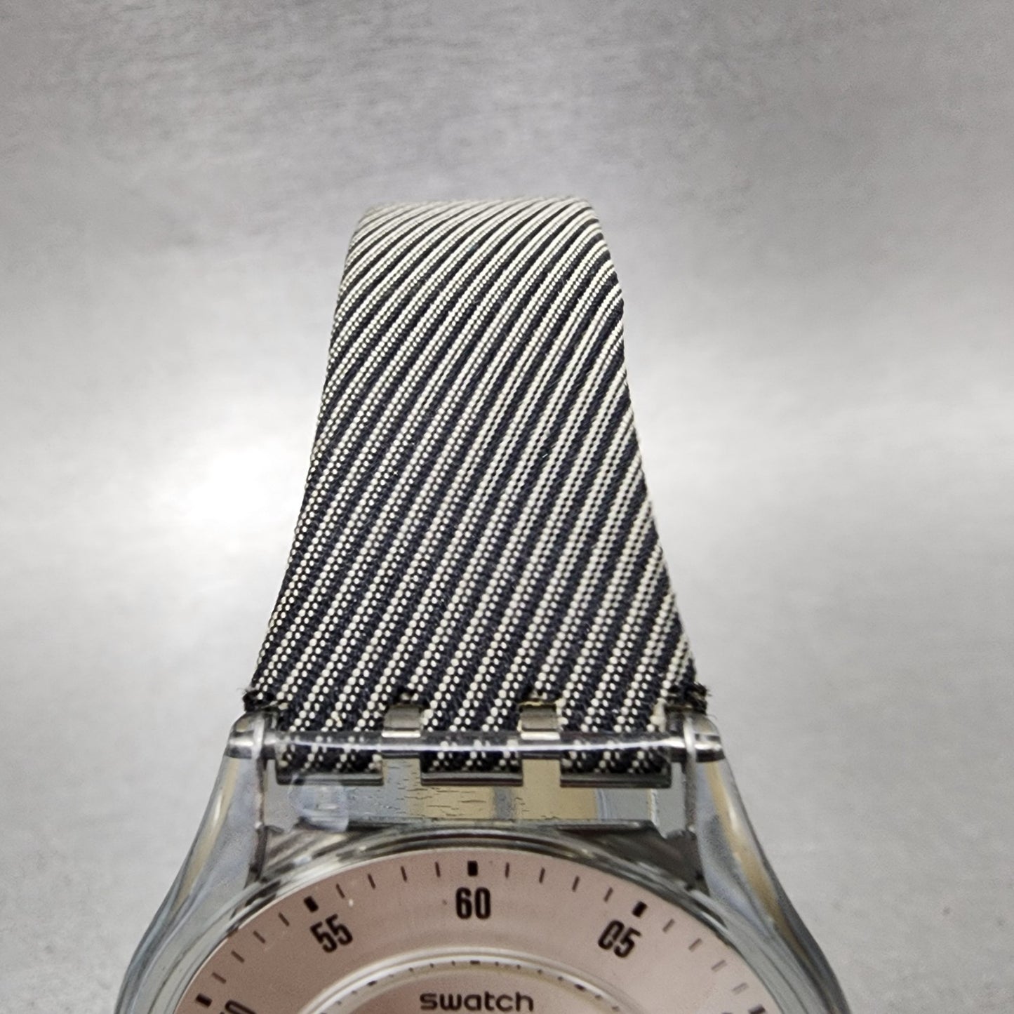 Swatch Skin Watch Women 34mm Silver Dial Clear Case Round New Battery4