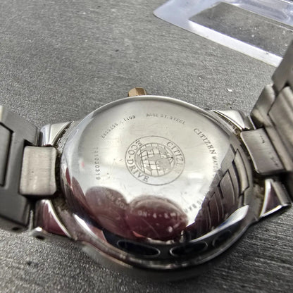 Citizen Eco-Drive Watch Women 26mm MOP Dial Two Tone Date E011-S070082 Works KKJ10