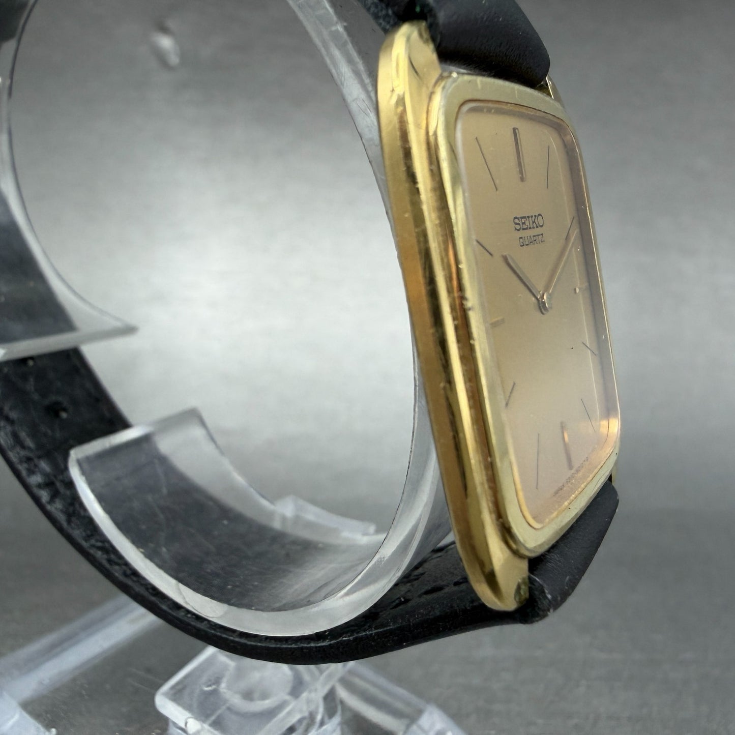 Seiko Tank Watch Men 27mm Champagne Dial Gold Tone Vinatge 9300-5009 New Battery3