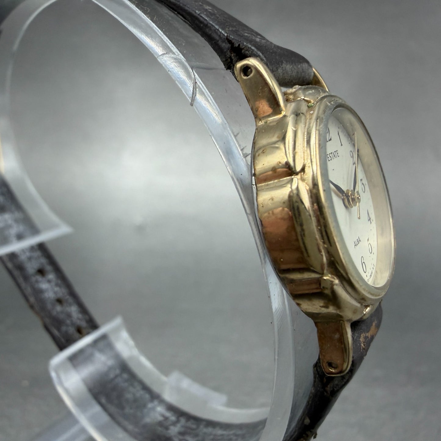 Seiko Alba Estate Watch Women 23mm White Dial Gold Tone V401-0240 New Battery3