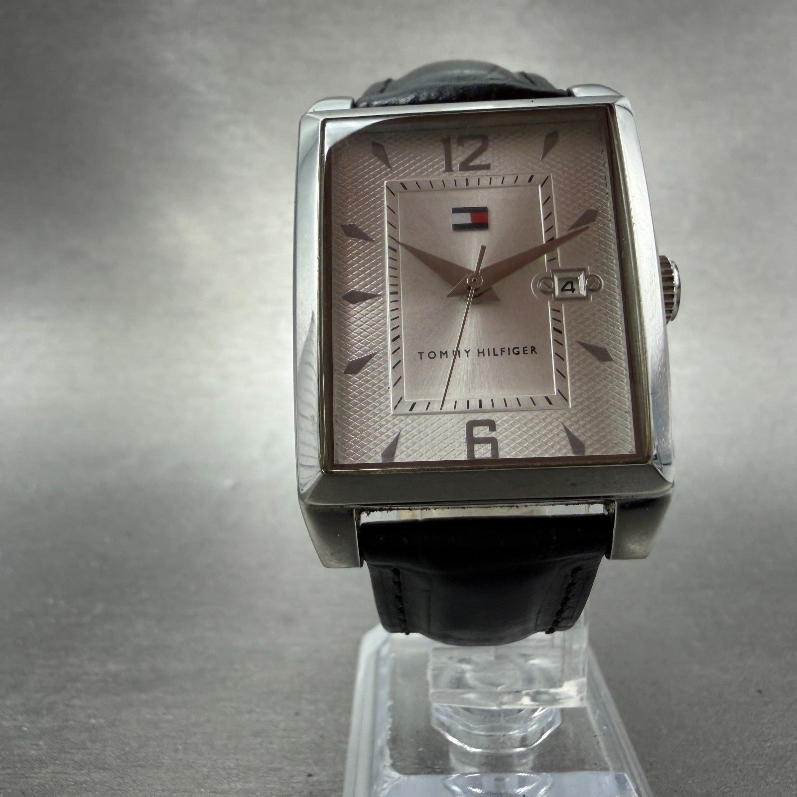 Tommy Hilfiger Tank Watch Men 29mm Silver Dial Silver Tone Date Rectangle NewBat5