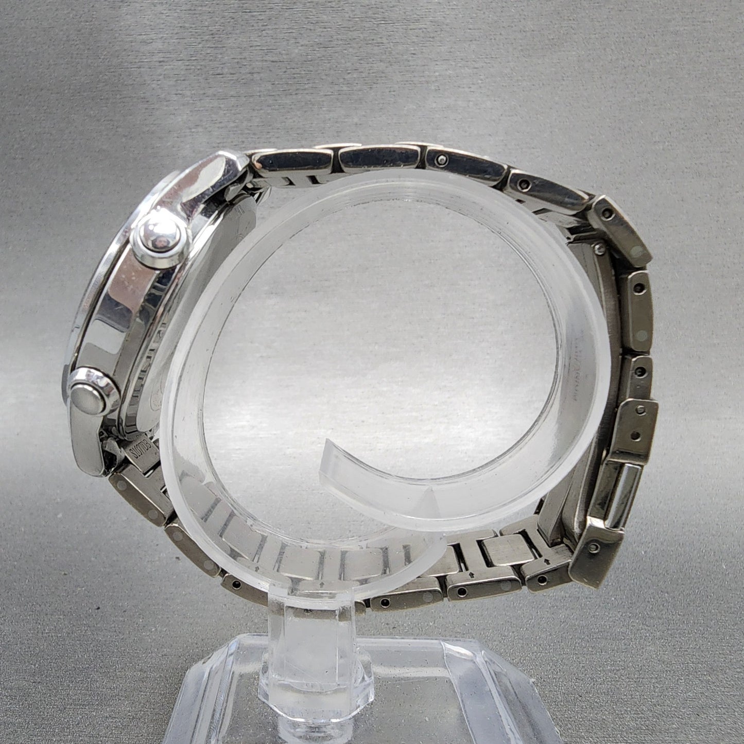 Casio Oceanus OCW10 Watch Men 36mm Black Dial Titanium Chrono Solar Works6