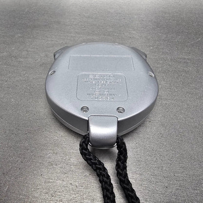 Seiko Stopwatch S057-4000 Digital Silver Timer 100 Lap Round New Battery10
