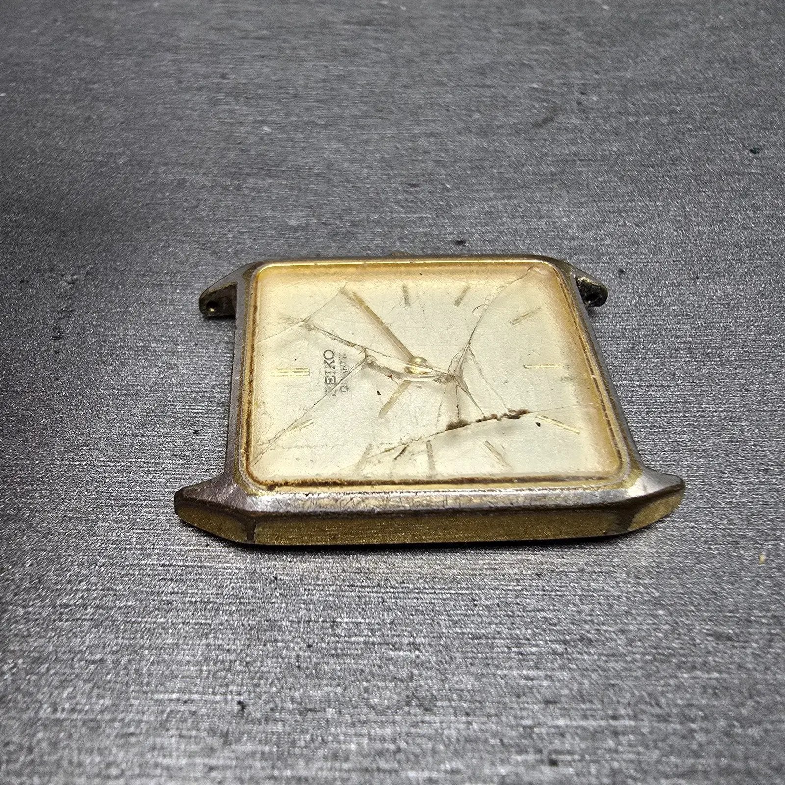 Seiko 5Y00A Quartz Movement Works W/Case And Hands Vintage7
