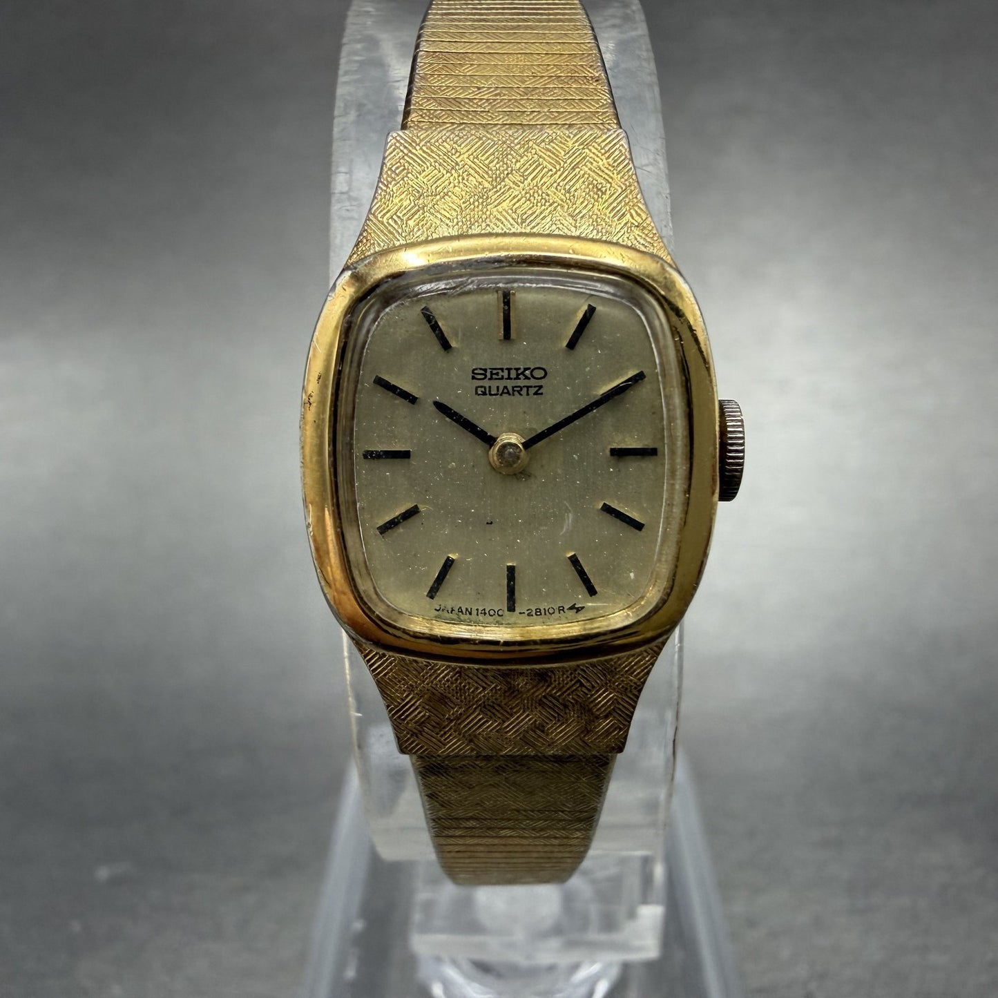 Seiko Watch Women 16mm Champagne Dial Gold Tone Rectangle 1400-6579 New Battery0