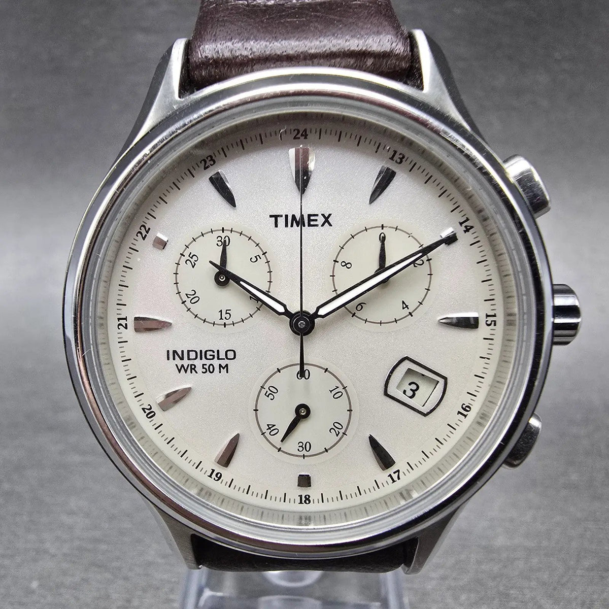 Timex Chronograph Watch Men 38mm White Dial Silver Date TW2R88200 New Battery0