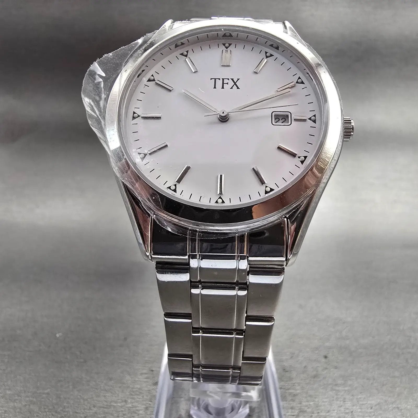 Bulova TFX Watch Men 40mm White Dial Silver Tone Date Round 36B100 New Battery5