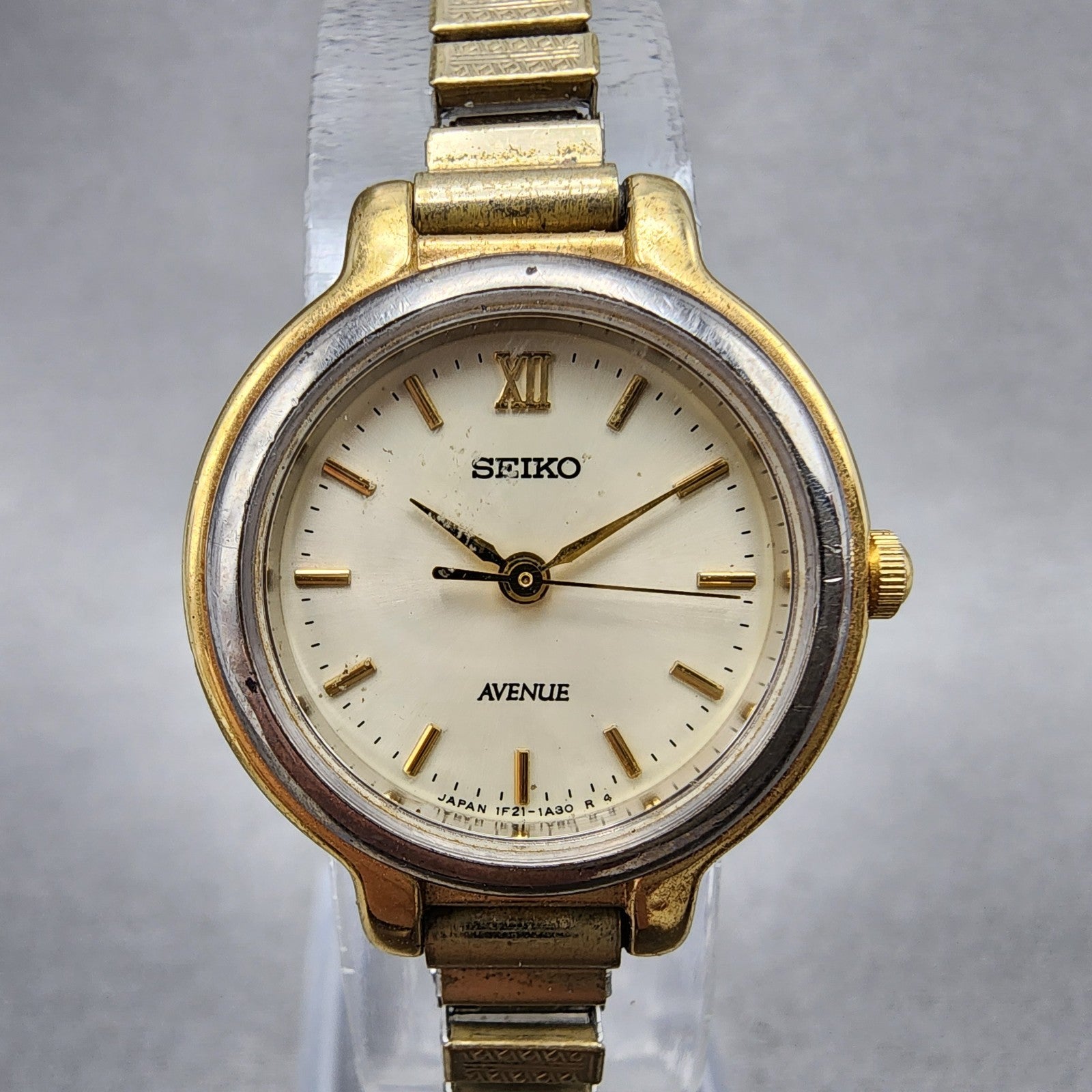 Seiko Avenue Watch Women 23mm White Dial Two Tone 1F210H50 New Battery VTG0