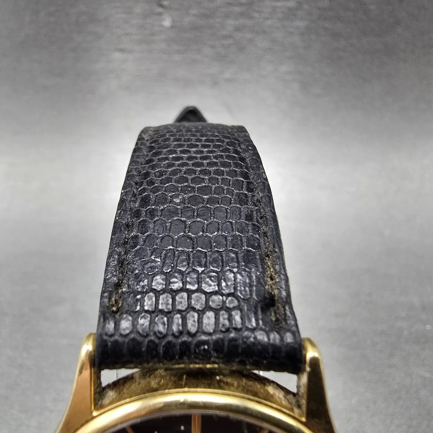 Seiko Watch Men 32mm Black Dial Gold Tone Round 2K01-0011 PARTS Vintage5