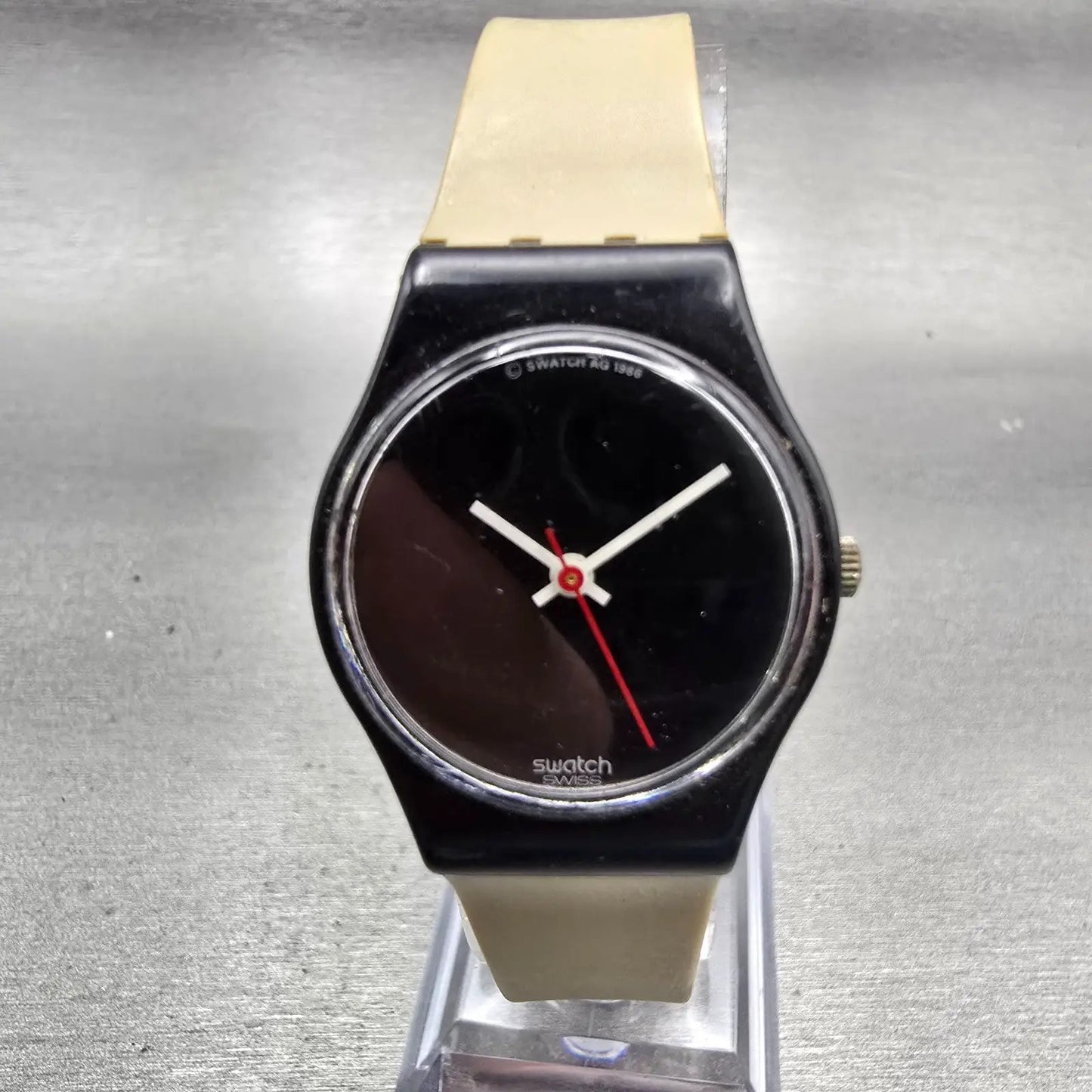 Swatch BLACK PEARL Watch Women 24mm Black Dial Black Tone Round LB114 New Batt0