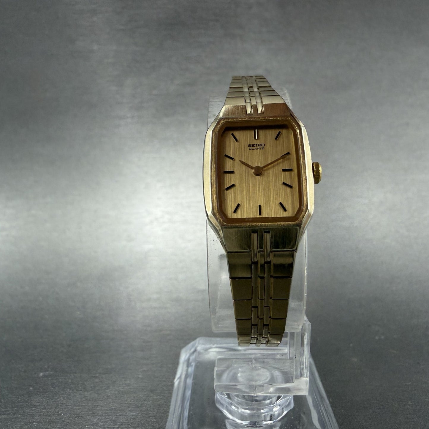 Seiko Watch Women 16mm Gold Dial Gold Tone Octagon 2C20-5209 New Battery6