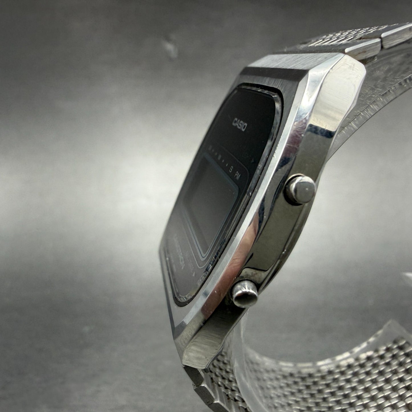 Casio Casiotron Watch Men 32mm Digital Daydate Oval 49CS-35 Vintage PARTS3