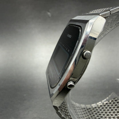 Casio Casiotron Watch Men 32mm Digital Daydate Oval 49CS-35 Vintage PARTS3
