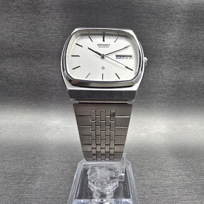 Seiko Watch Men 32mm Silver Dial Silver Tone Daydate Rectangle 5933-5040 New Bat5