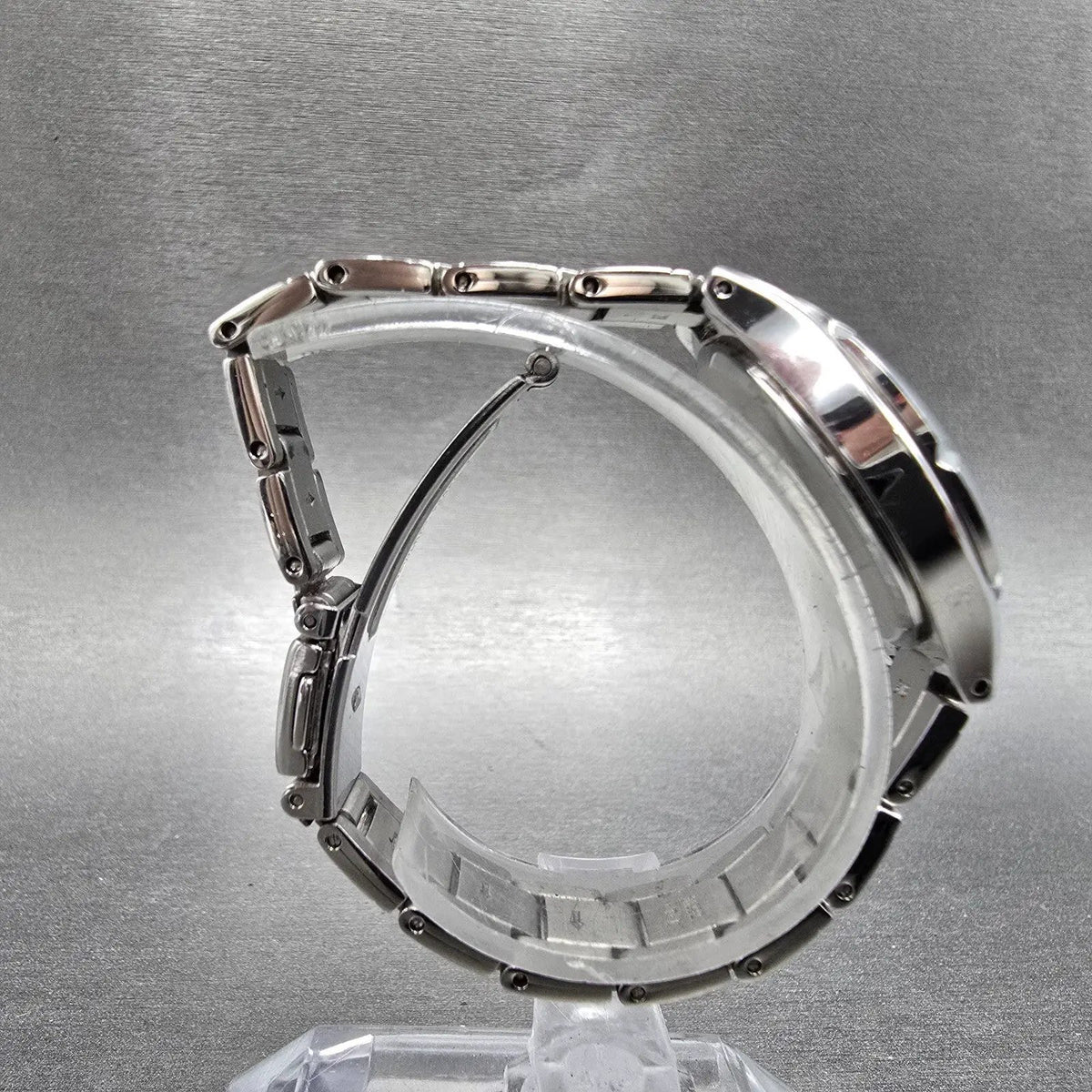Seiko Solar Watch Women 27mm Pink Dial Silver Date Round V137-0CH0 Runs8