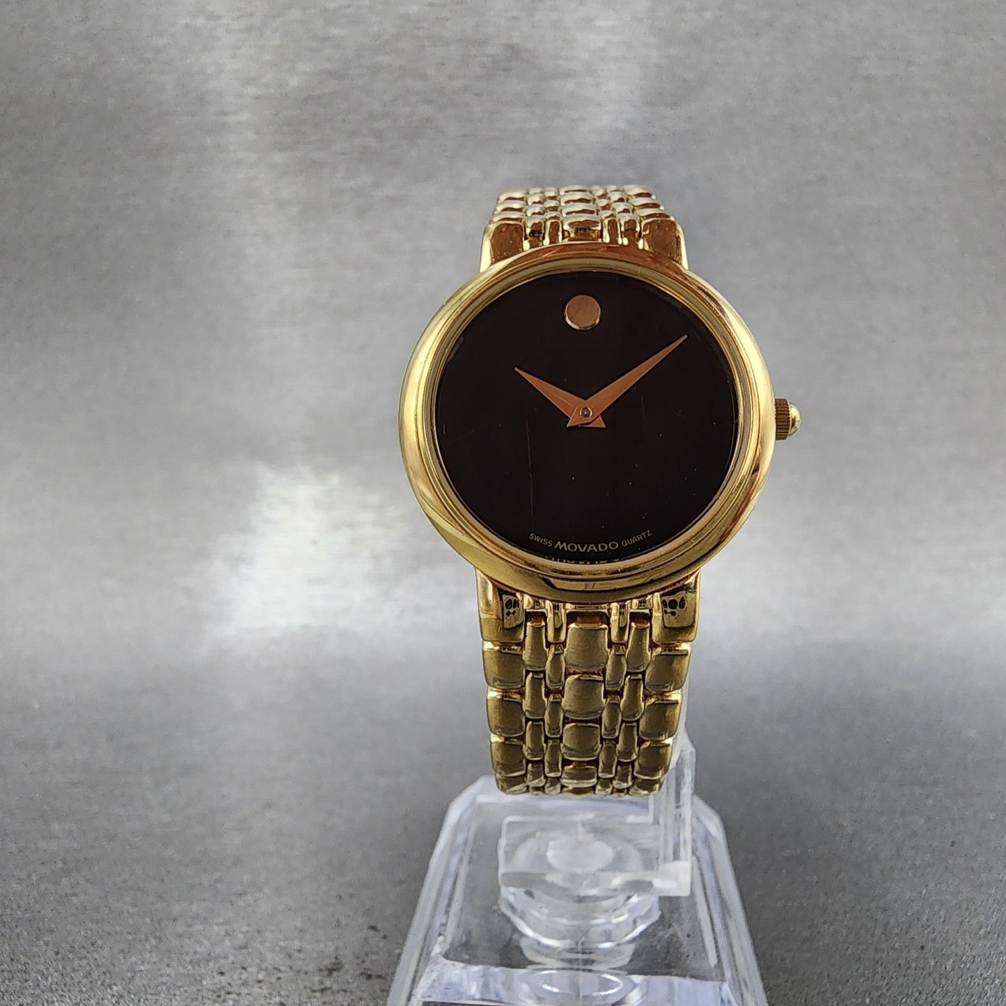 Movado Museum Watch Women 26mm Black Dial Gold Tone Round 87 E4 9837 New Battery5