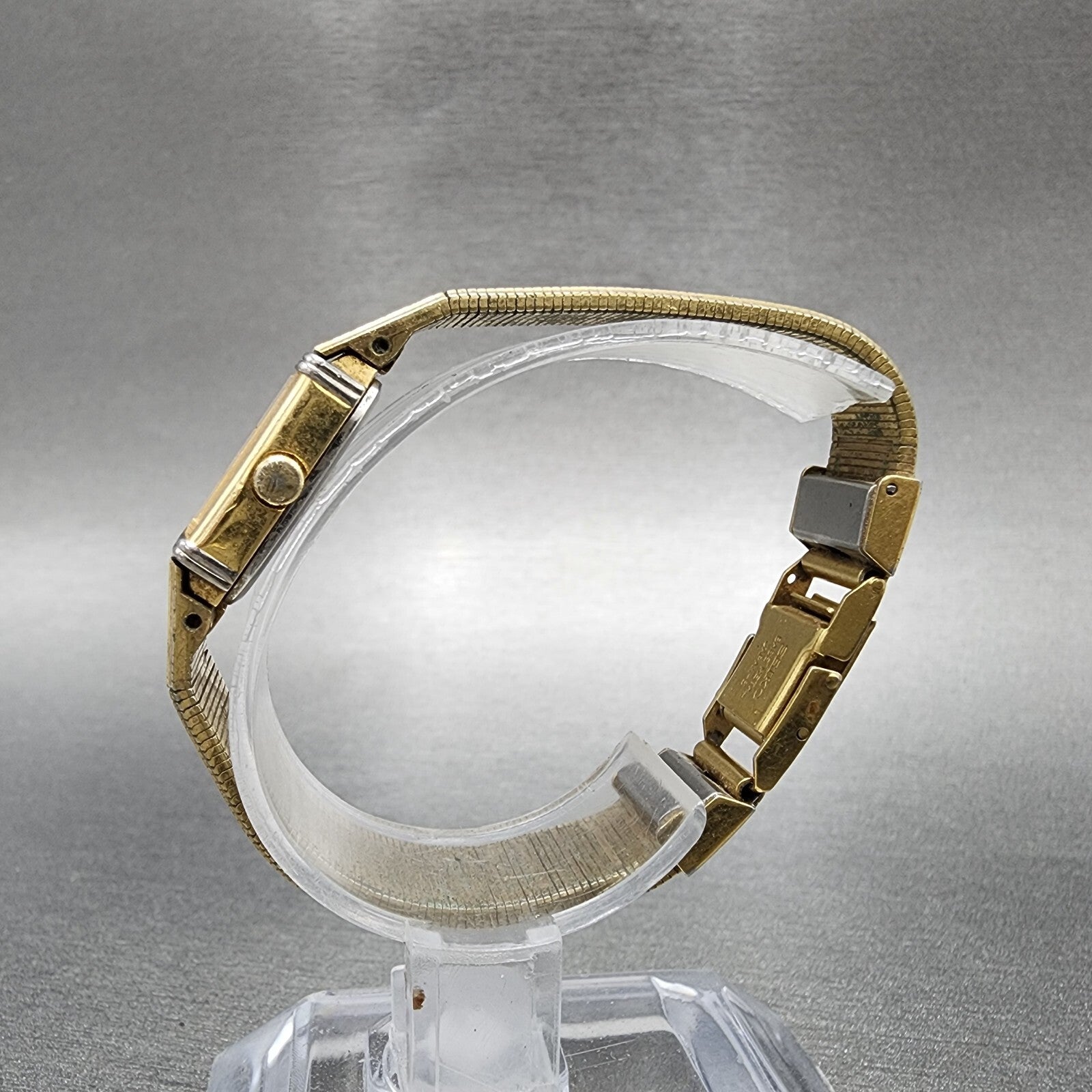 Seiko Tank Watch Women 12mm Gold Dial Gold Tone Rectangle 2E20-5409 New Battery5