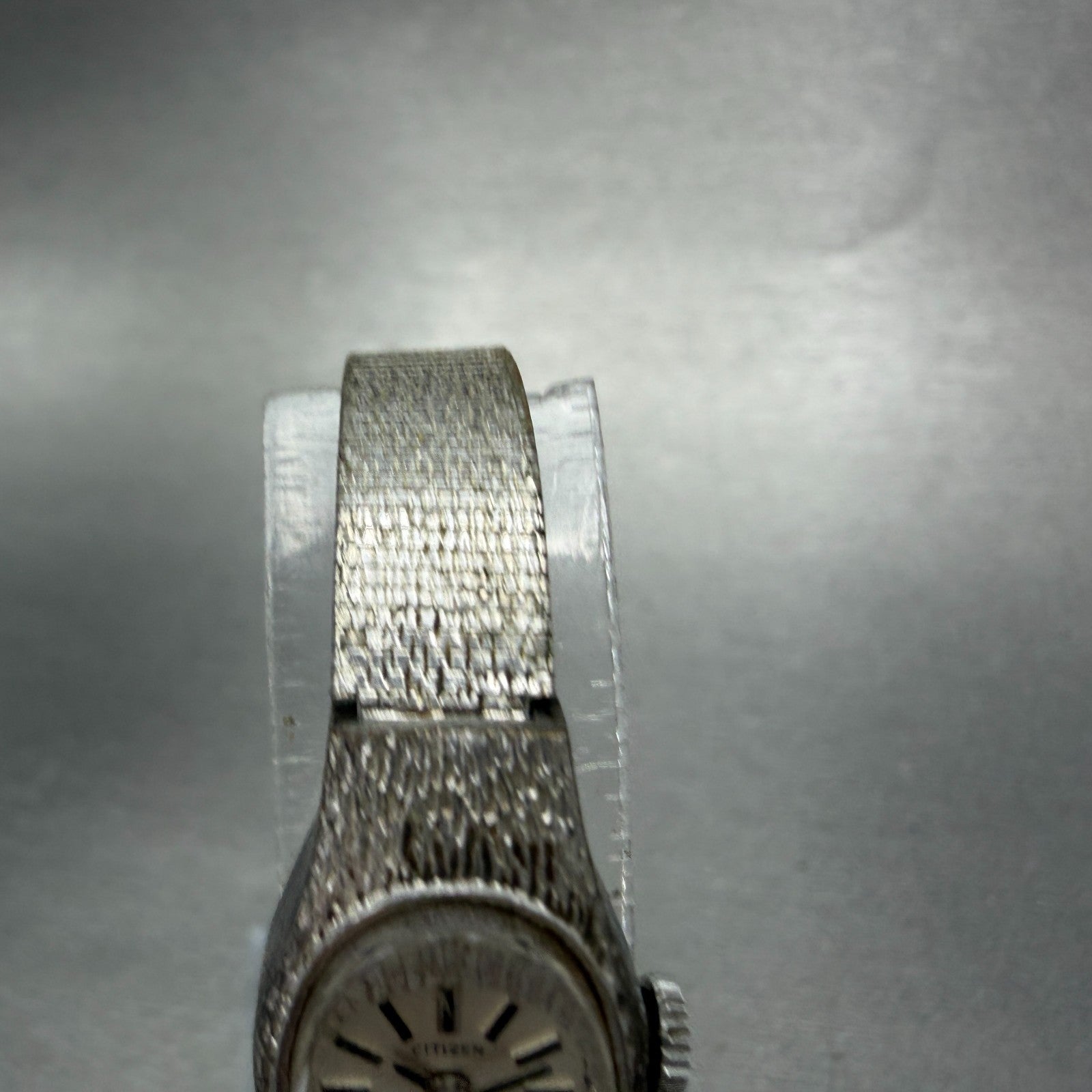Citizen Watch Women 15mm Silver Dial Silver Toe Oval Manual 4-680758 Runs VTG4