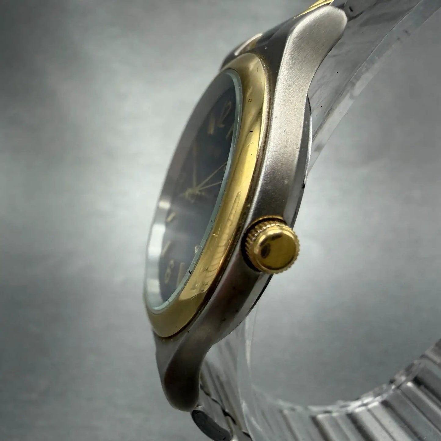 48009735