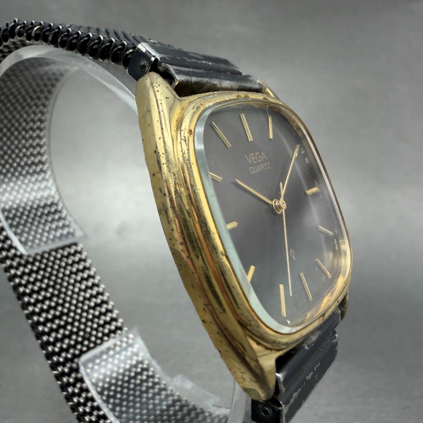 Citizen Vega Watch Men 33mm Brown Dial Gold Tone Rectangle 2038 New Battery3