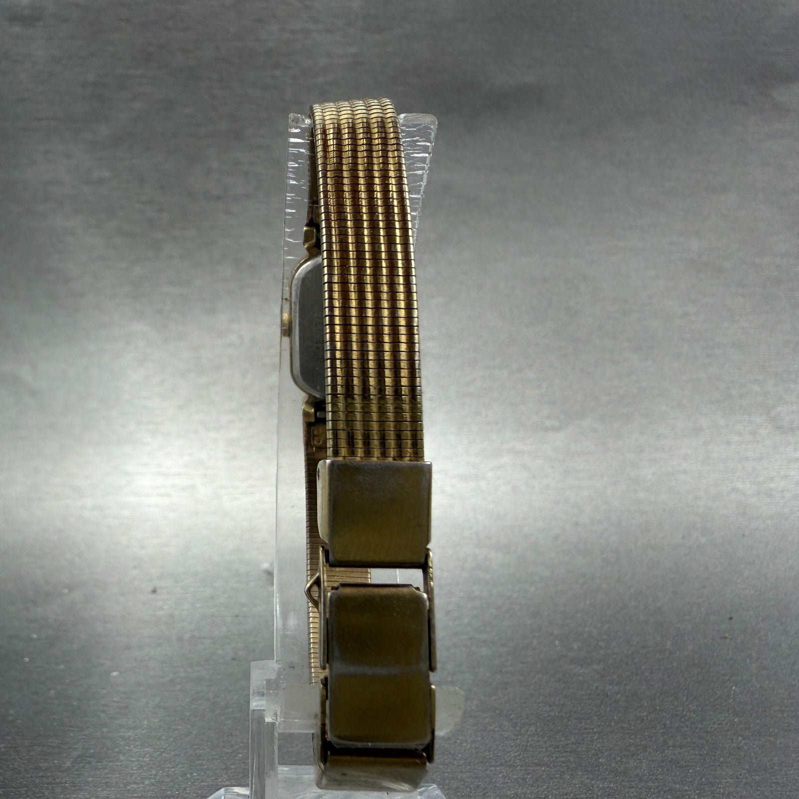 Seiko Tank Watch Women 13mm Champagne Dial Gold Tone 2e20-6019 New Battery UJH7