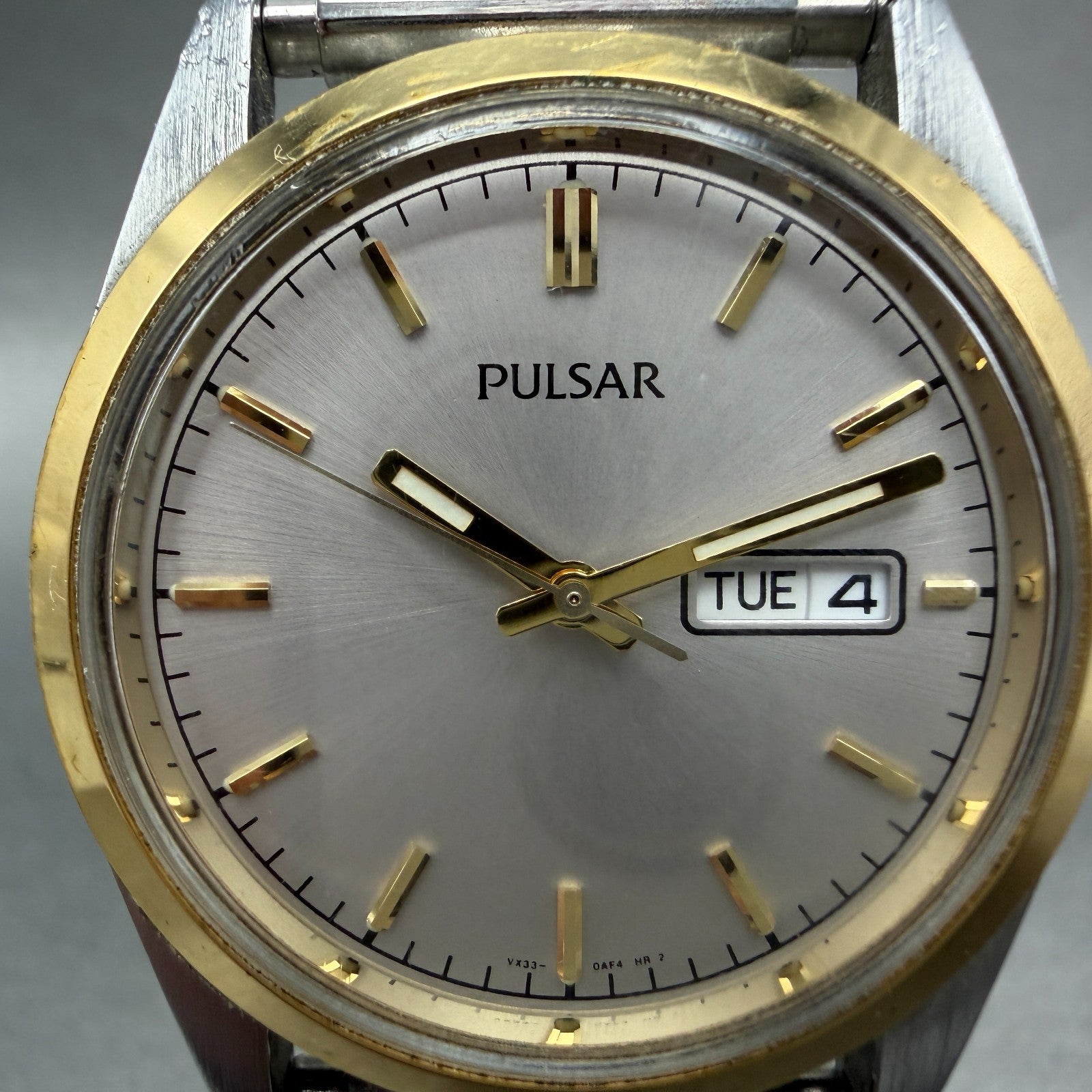 Seiko Pulsar Watch Men 35mm Silver Dial Two Tone Daydate VX33-0AB0 New Battery1