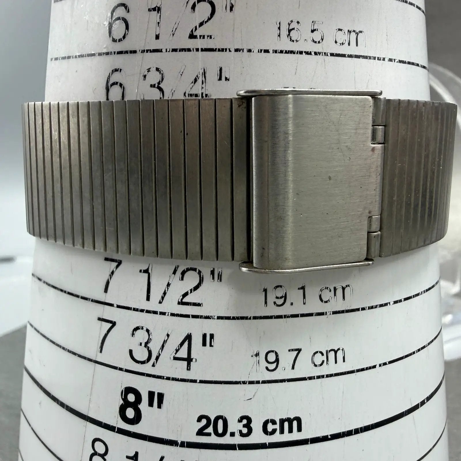 48560902
