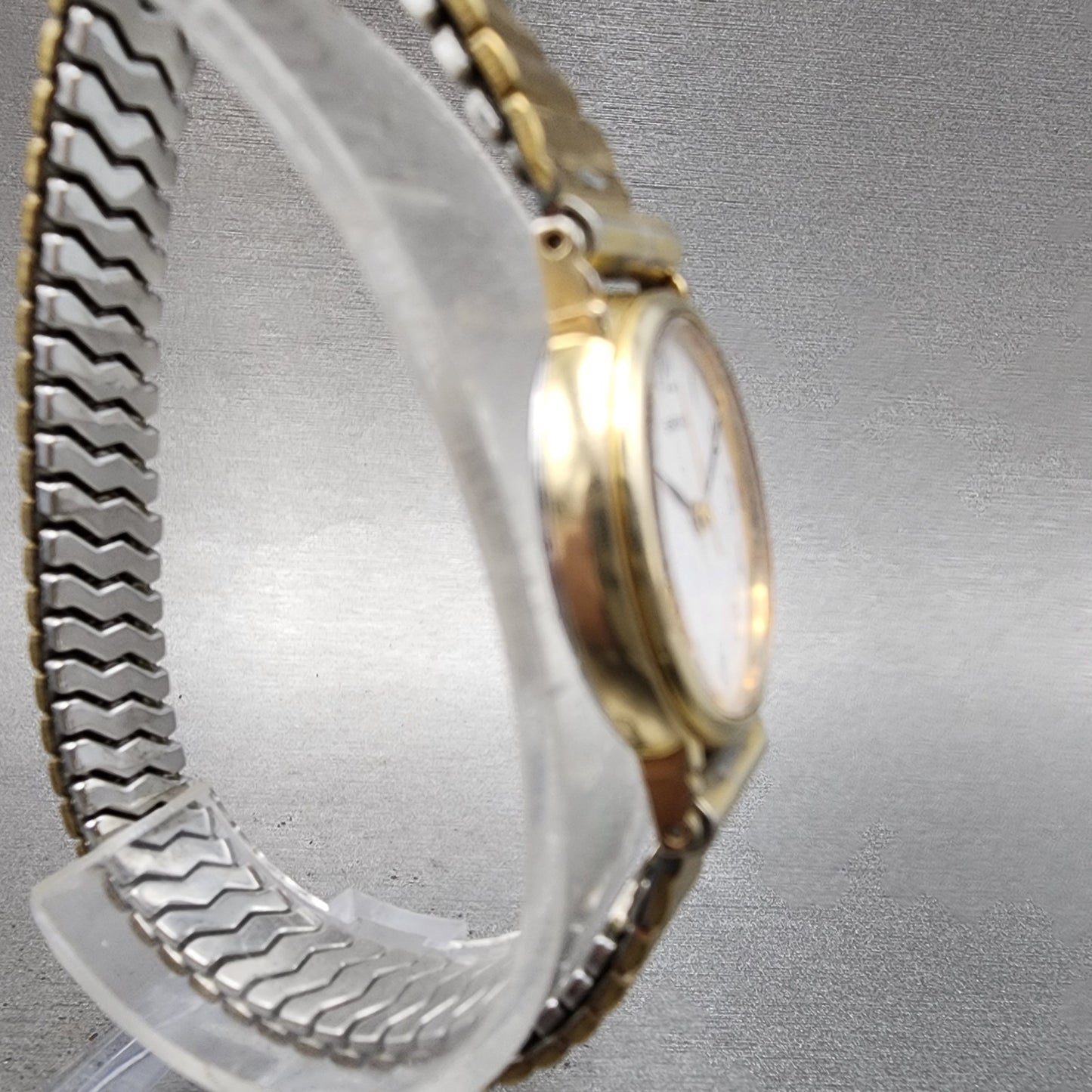 Seiko Watch Women 22mm White Dial Gold Tone Oval Bracelet 73216070 New Battery3