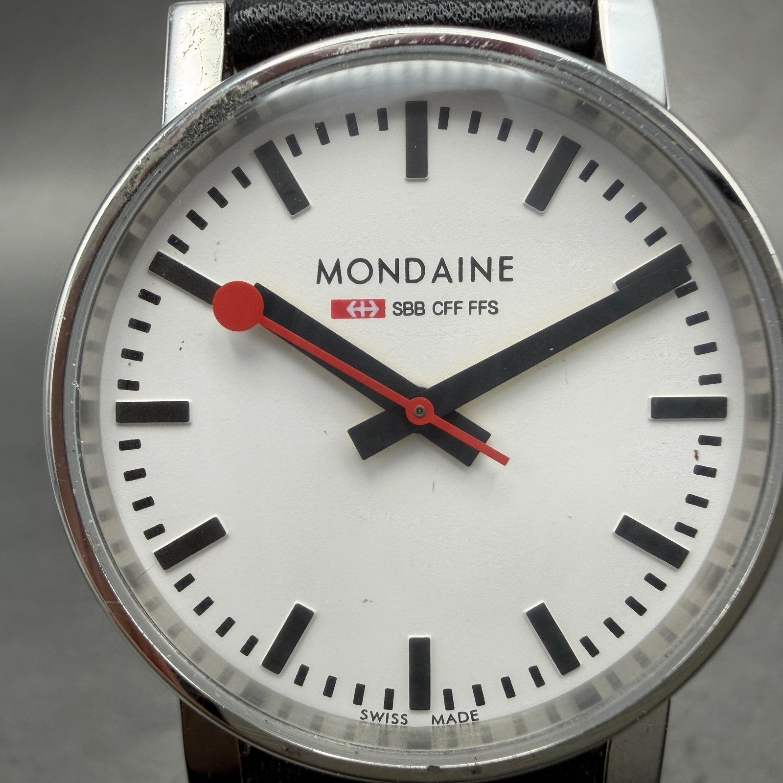 Mondaine Watch Men 35mm White Dial Steel Round Leather Band New Battery1