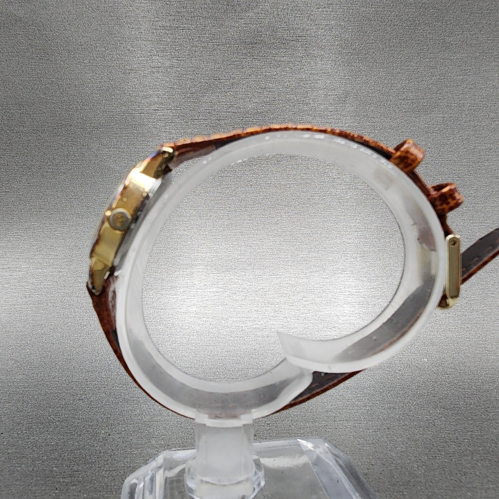 Seiko Watch Women 20mm Champagne Dial Gold Tone Oval 34215320 New Battery6