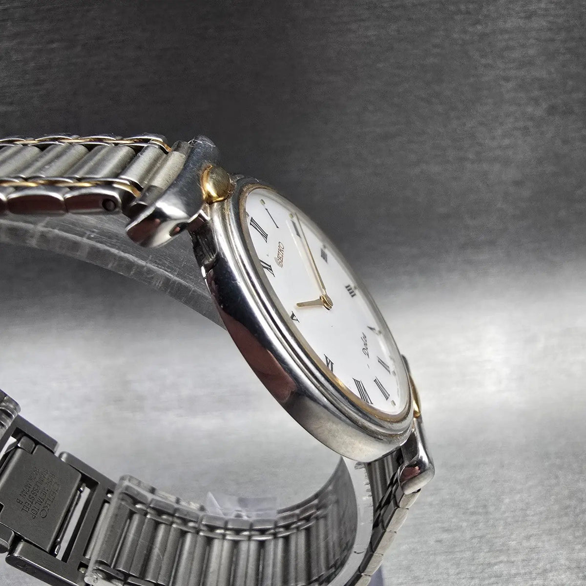 Seiko Dolce Watch Men 31mm White Dial Two Tone Round 9530-6030 New Battery JDM3