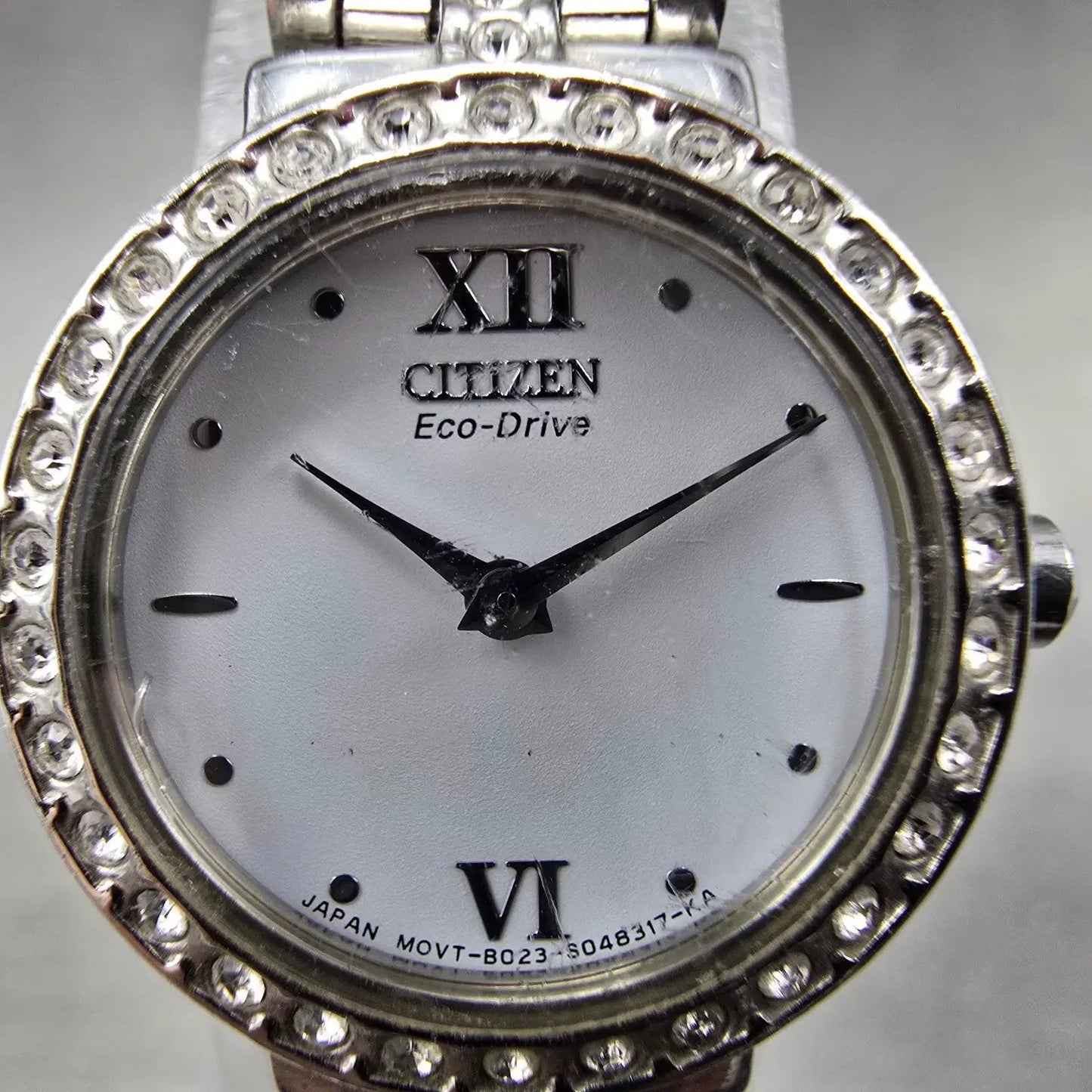 Citizen Watch Women 21mm White Dial Silver Tone Round B023-S028698 Runs Crystals2