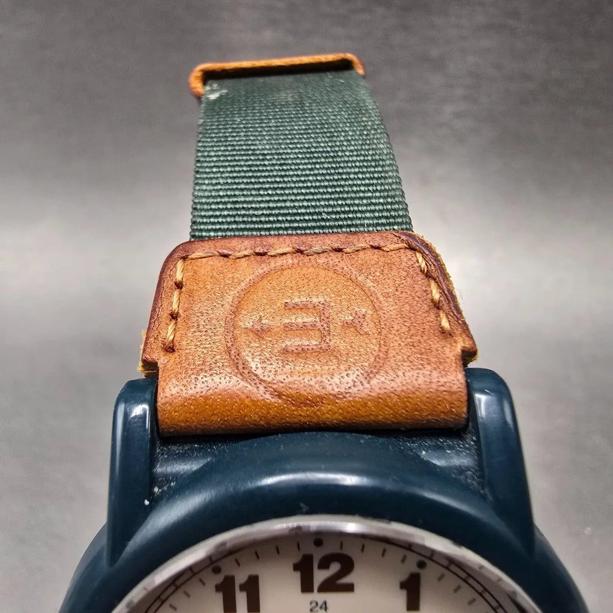 Timex Expedition Watch Men 37mm Cream Dial Green Tone Date Round New Battery4