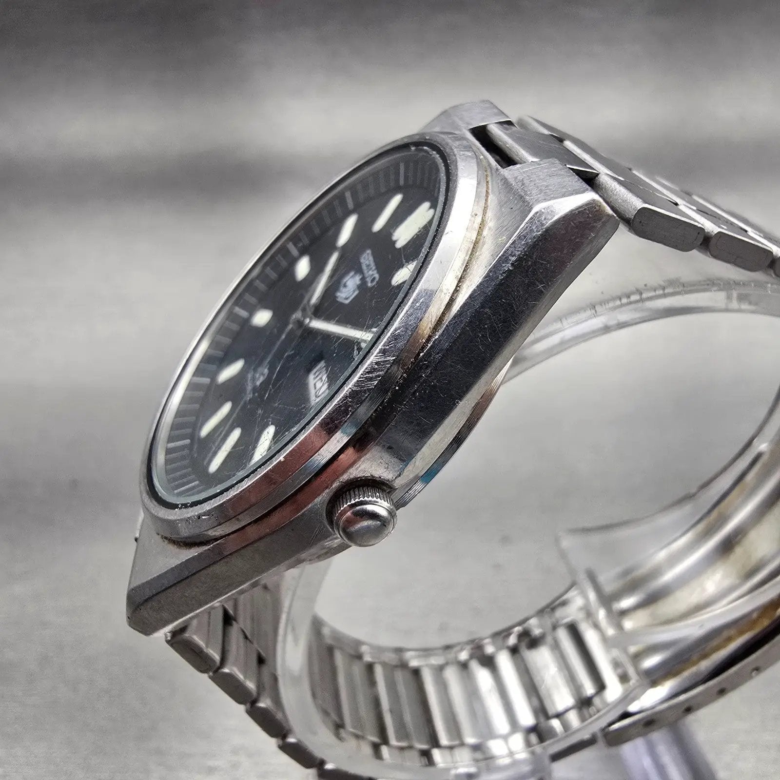 Seiko SQ Watch Men 36mm Black Dial Silver Tone Daydate Round 8223-7150 New Batt2