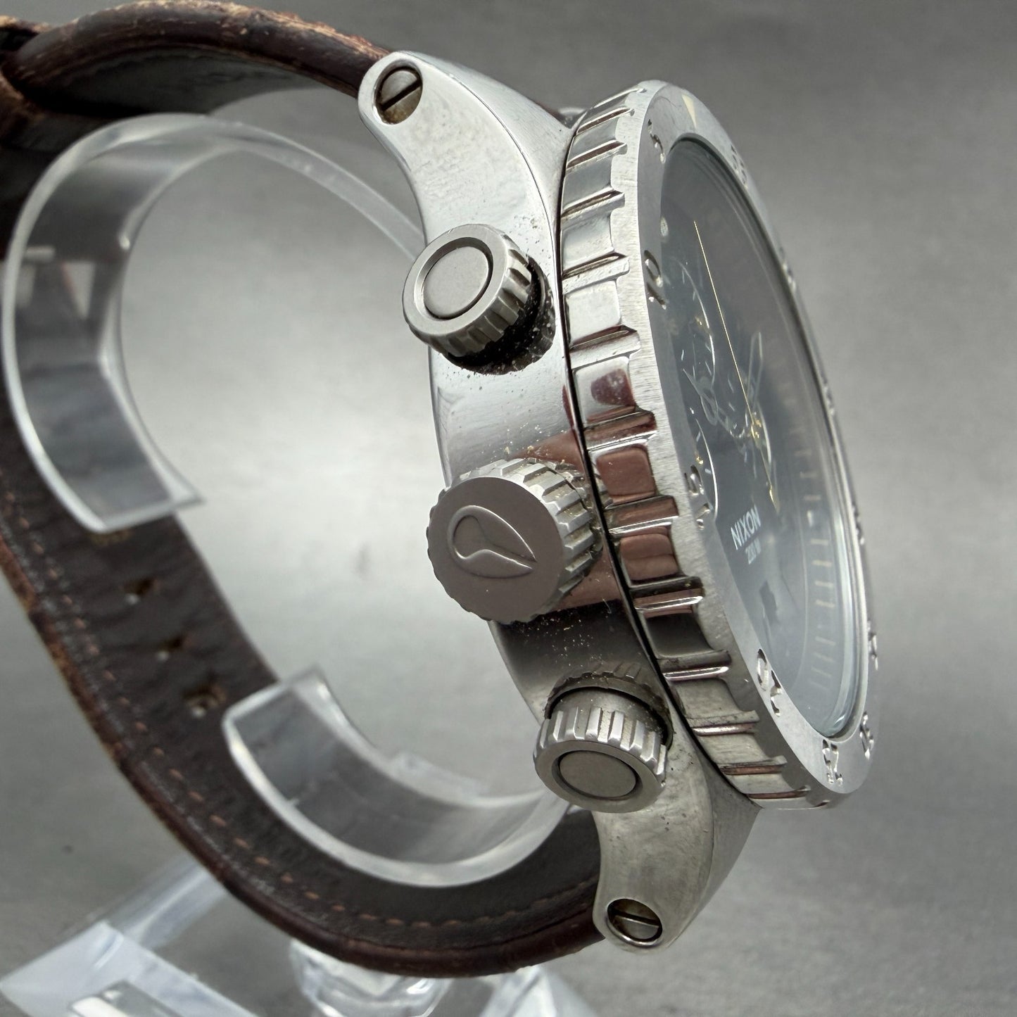 Nixon 48-20 Chrono Watch Men 48mm Brown Dial Silver Tone Date Round New Battery3