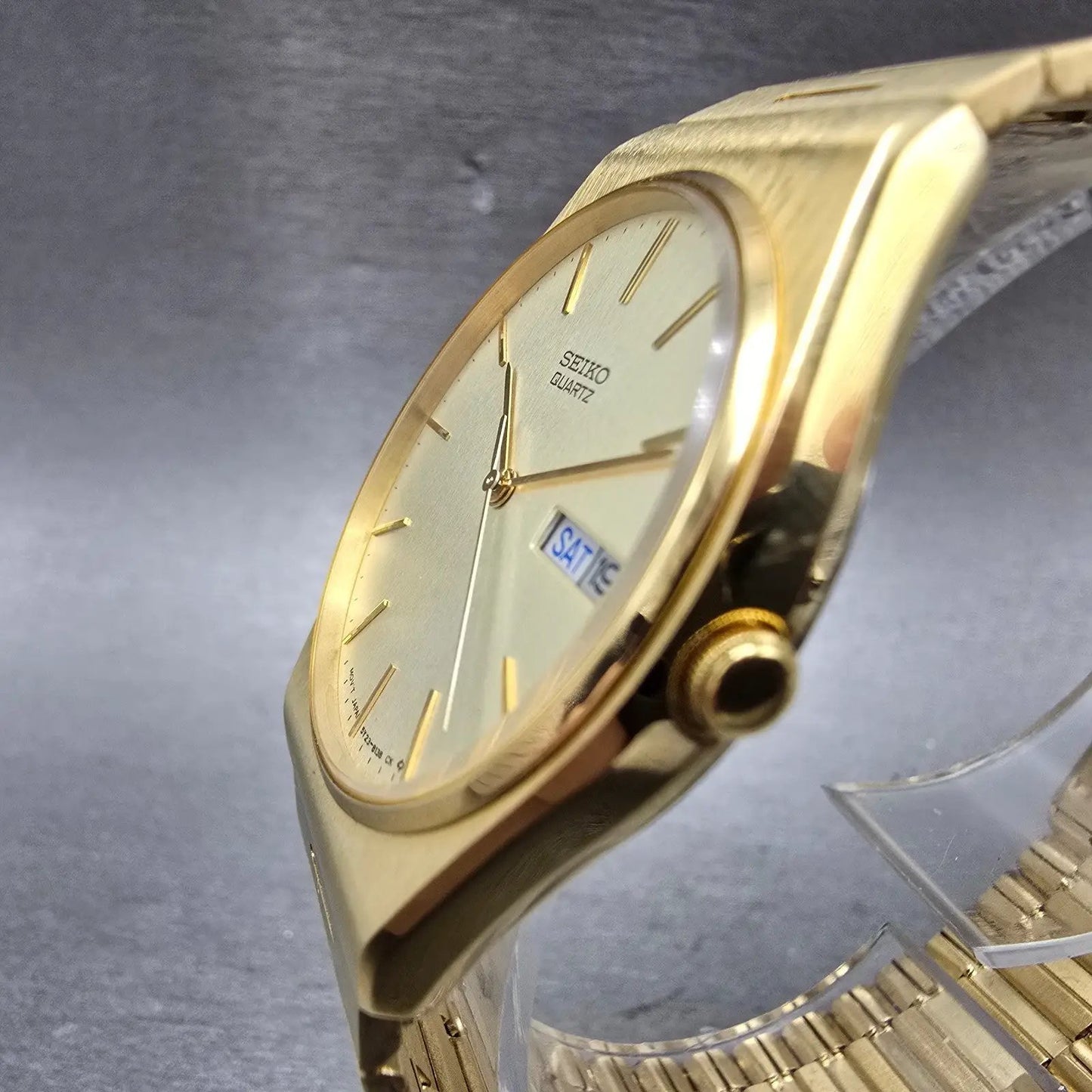 Seiko Watch Men 33mm Champagne Dial Gold Tone Daydate 5Y23-8119 New Battery VTG2