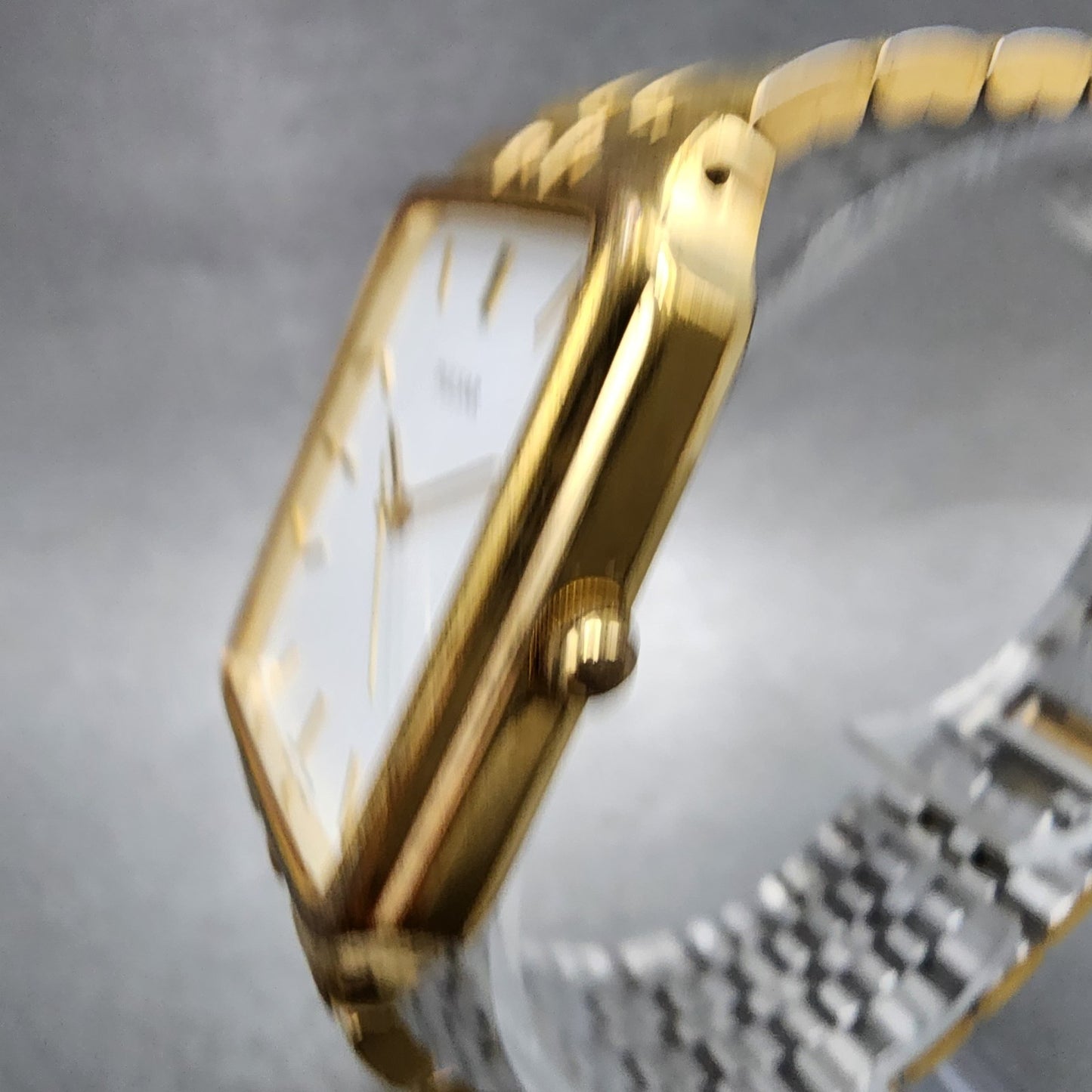 Pulsar Tank Watch Men 27mm White Dial Gold Tone Date Rectangle VX32X154 New Bat2