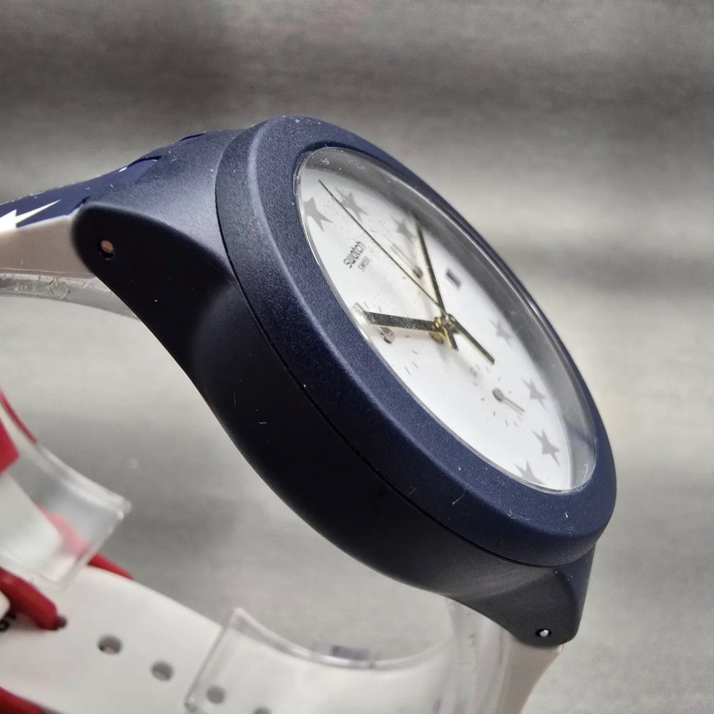Swatch Free & Brave Chronograph Watch Men White Dial Blue Date SUSZ401 New Batt13