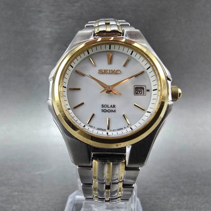 Seiko Solar Watch Women 28mm White Dial Two Tone Date Round V137-0BM0 Runs5