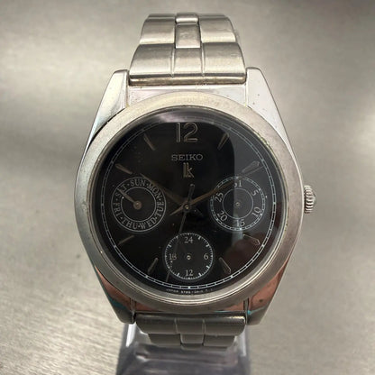 Seiko Lukia Watch Women 32mm Black Dial Silver Tone Daydate 5Y89-0A10 New Batt0