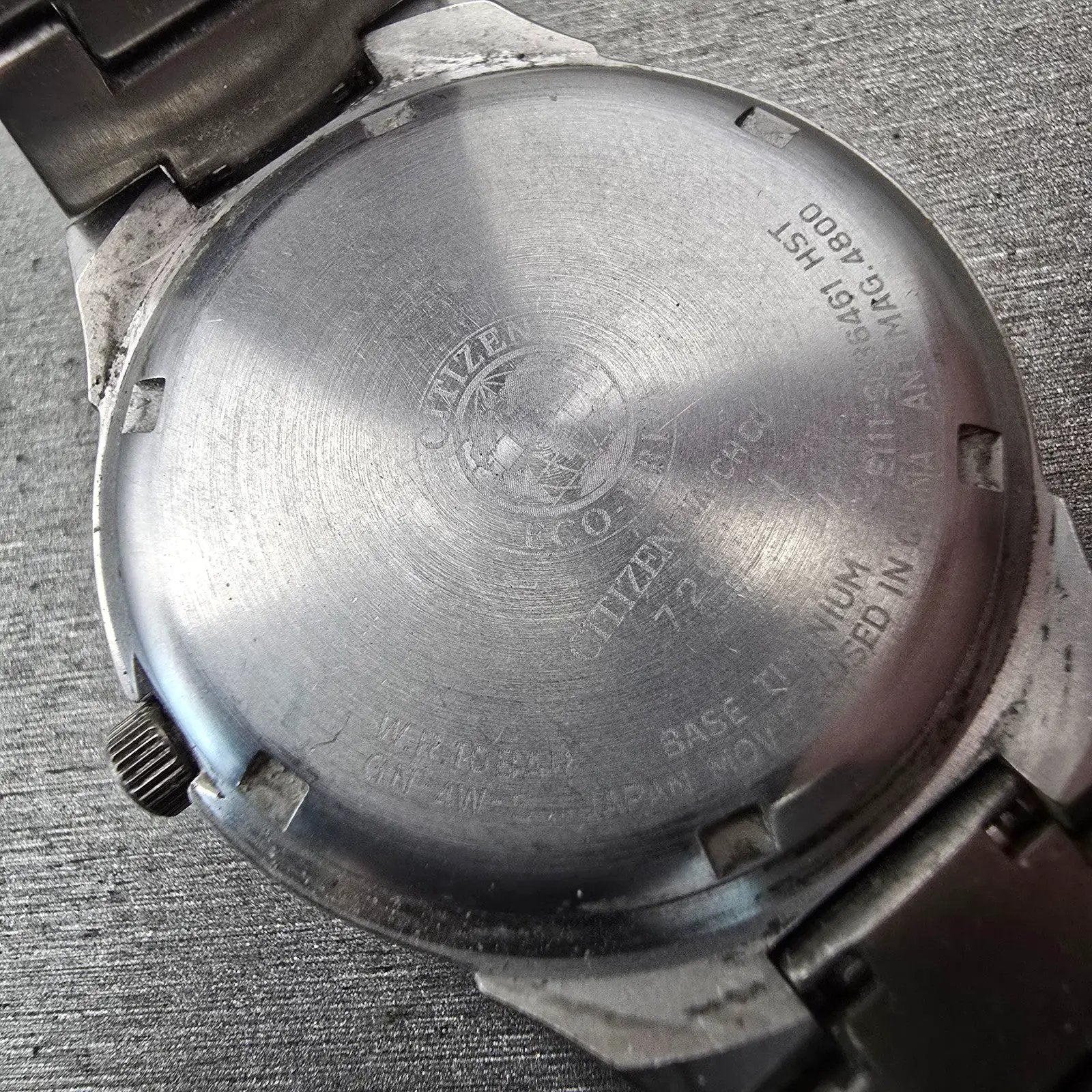 Citizen Eco-Drive Watch Men 36mm White Dial Titanium Date E111-S036461 Works9