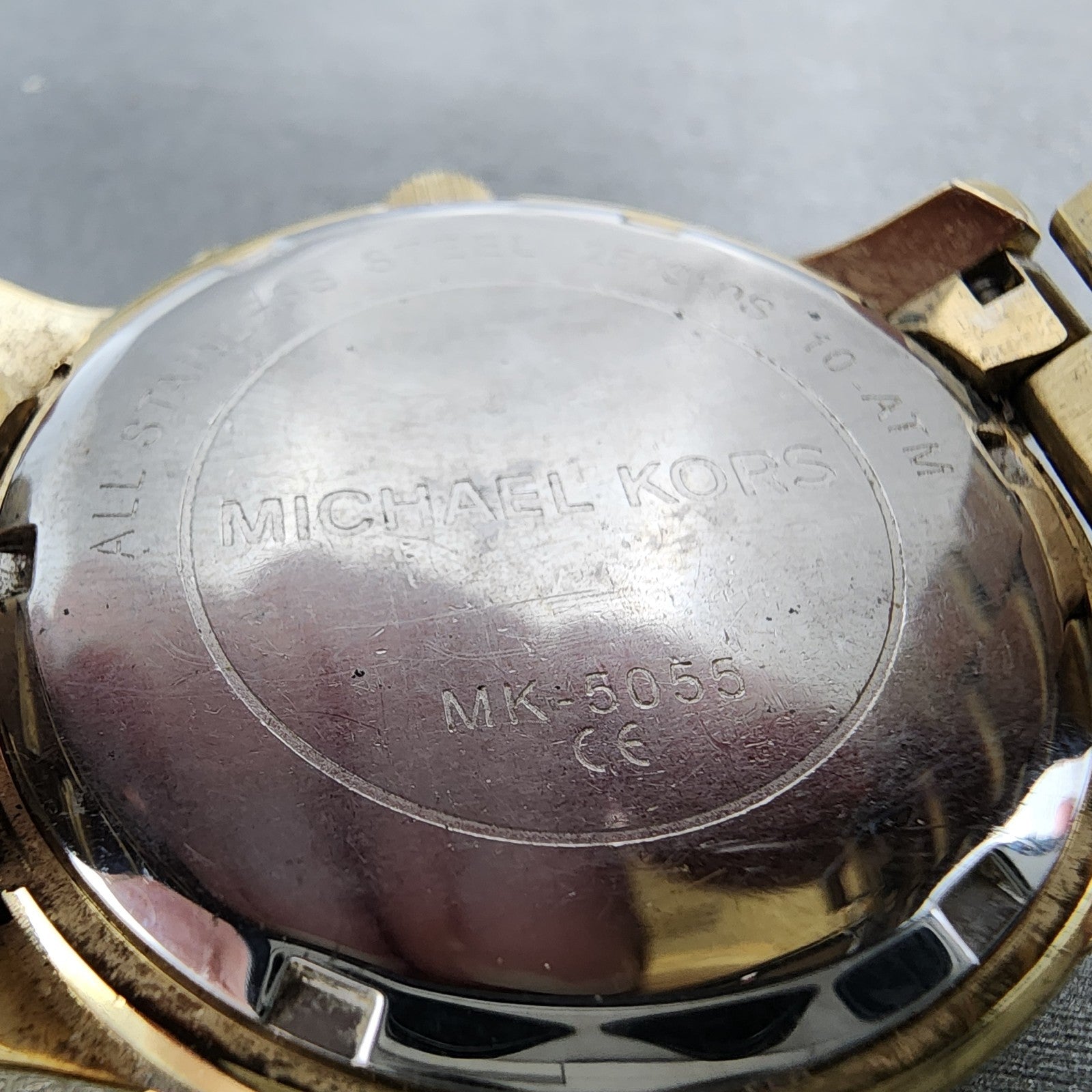 Michael Kors Runway Chronograph Watch Women 38mm Champagne Dial Gold Tone NewBat9