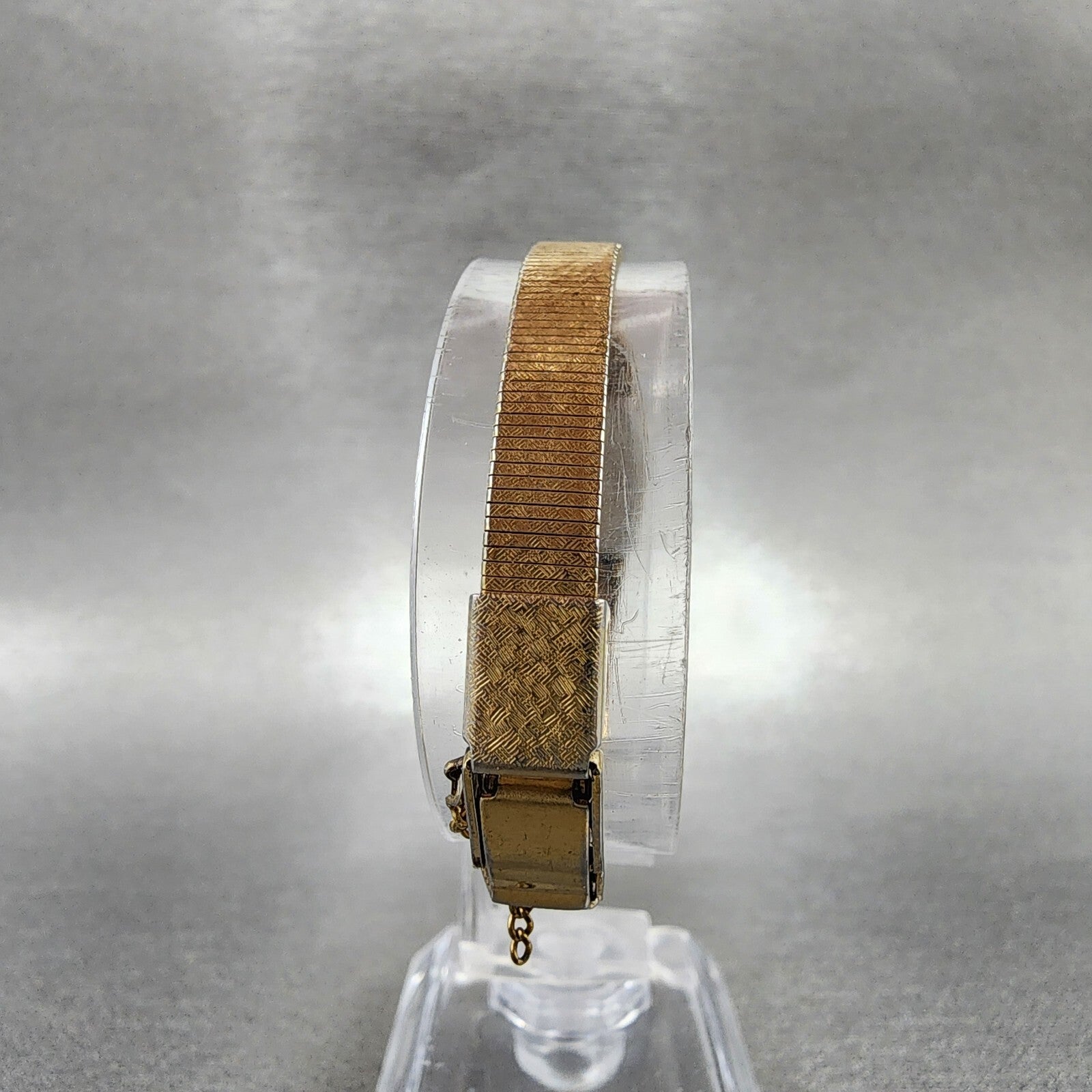 Seiko Watch Women 13mm Cream Dial Gold Tone Rectangle 13205549 New Battery7