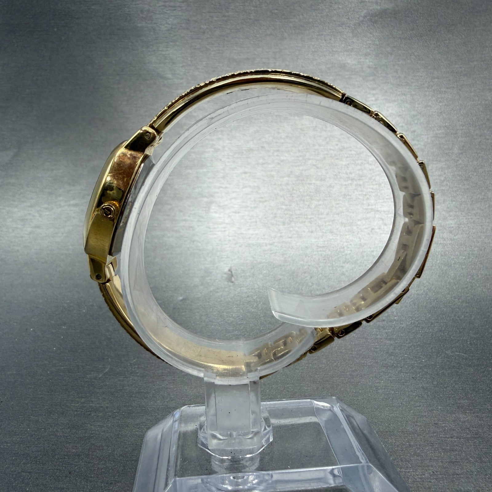 Elgin Watch Women 18mm MOP Dial Gold Tone Oval EG8074 Diamond New Battery GT766
