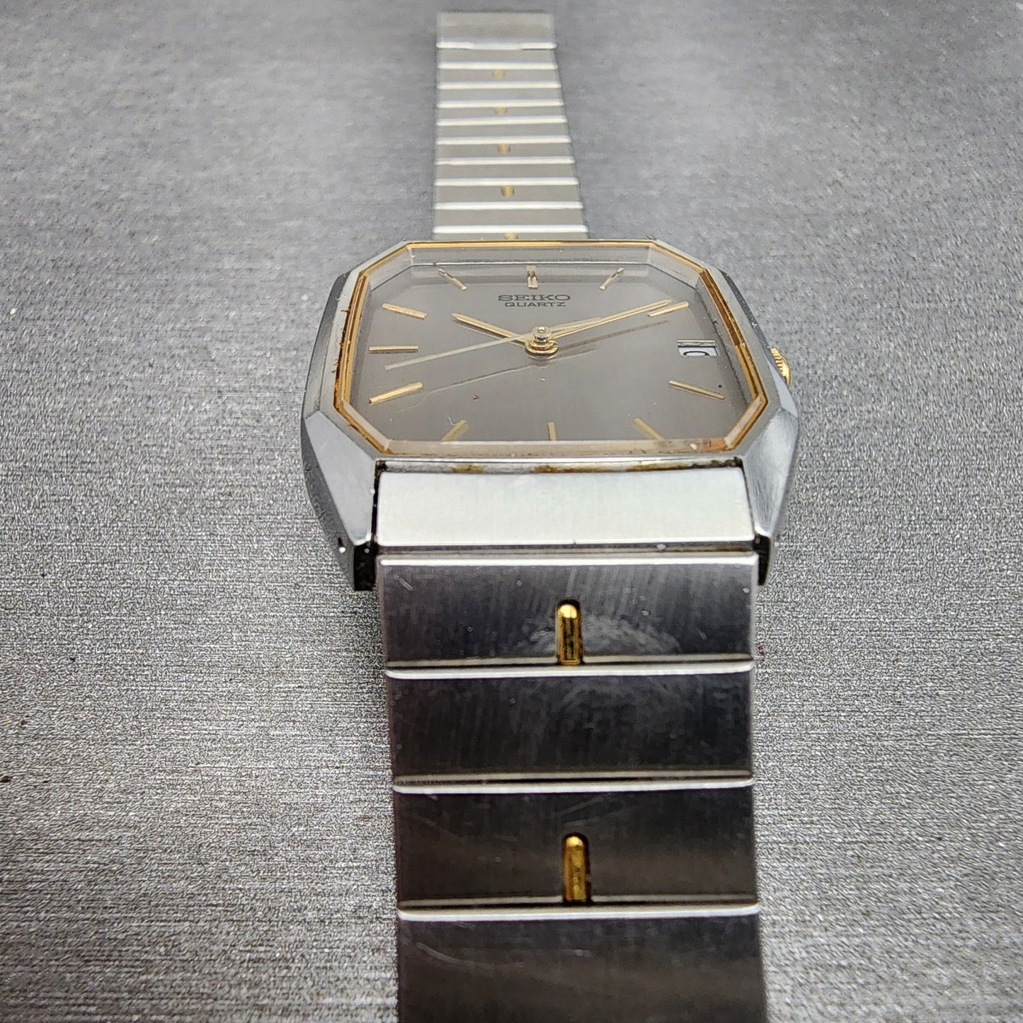 Seiko Watch Men 27mm Silver Dial Two Tone Date Round 65325320 READ! New Battery2