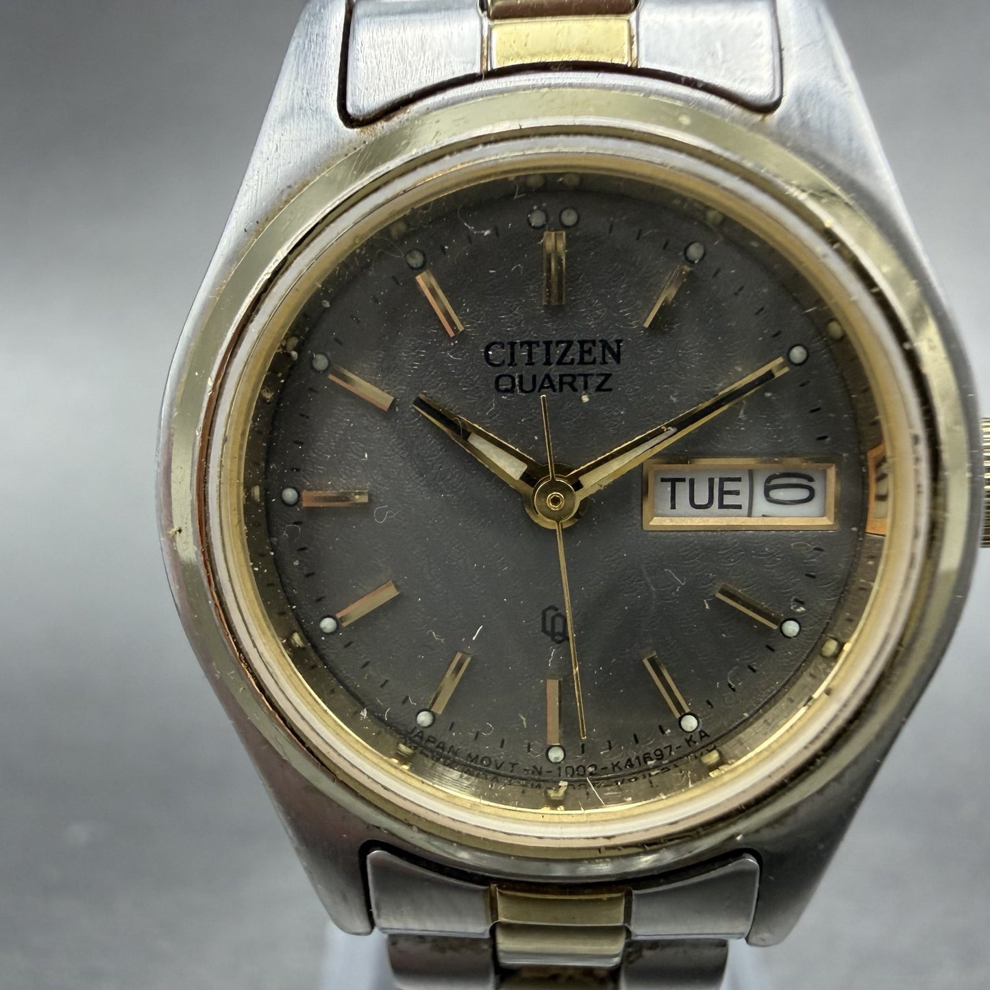 Citizen CQ Watch Women 24mm Gray Dial Two Tone Daydate 6000-K04069 New BatteryAB1